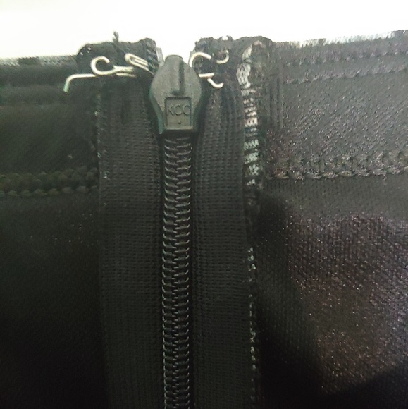 Fitted black and grey cheetah party dress - Picture 4 of 4